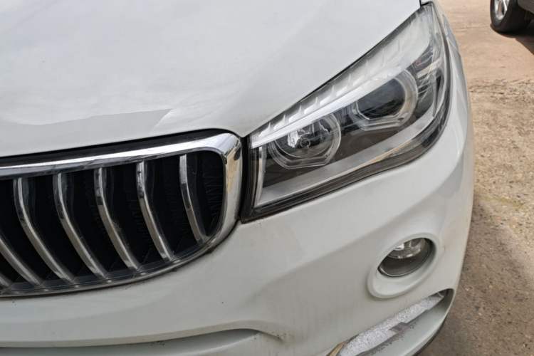 Used SWM X7 2020 2.0L Manual Comfort Version 7 Seats Left Front Headlight