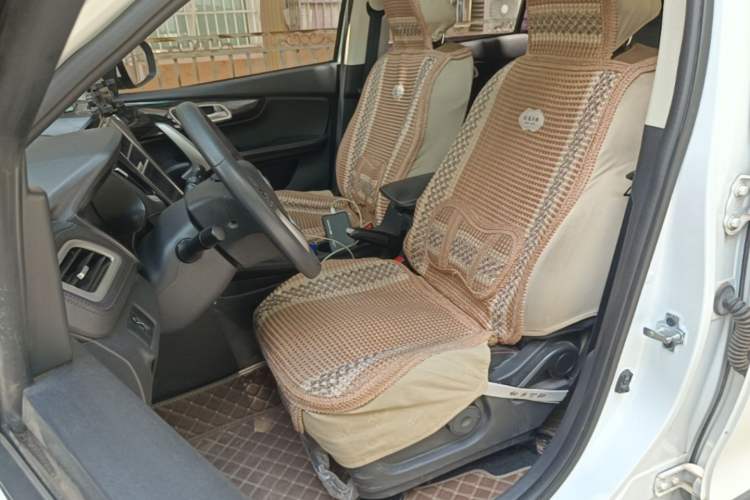 Used SWM X7 2020 2.0L Manual Comfort Version 7 Seats Left Front Seat