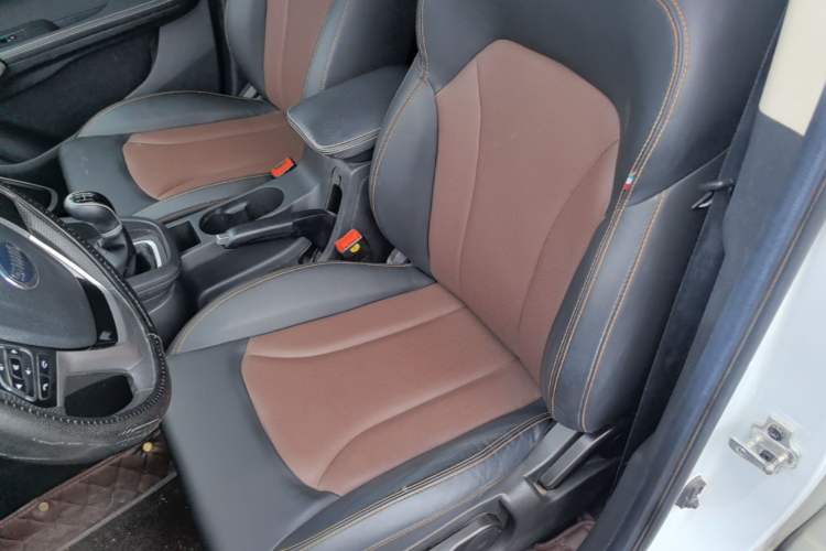 Used SWM X7 2020 2.0L Manual Comfort Version 7 Seats Left Front Seat