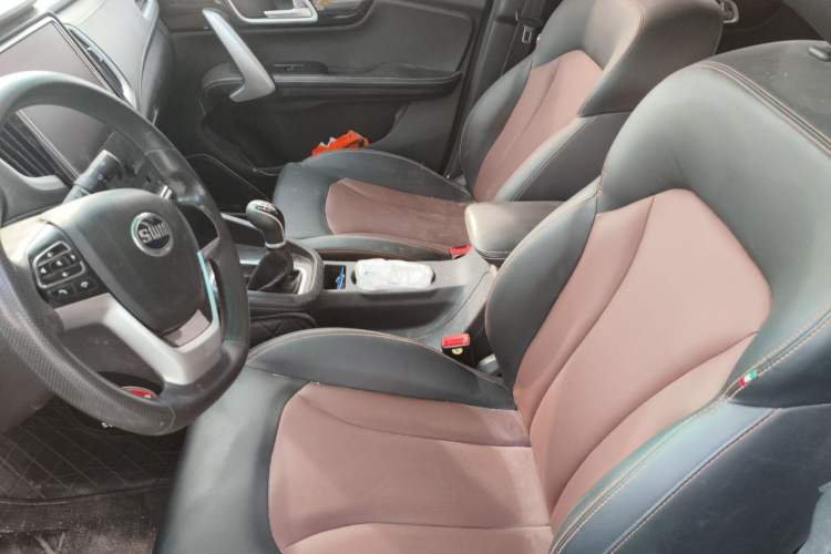 Used SWM X7 2020 2.0L Manual Comfort Version 7 Seats Left Front Seat