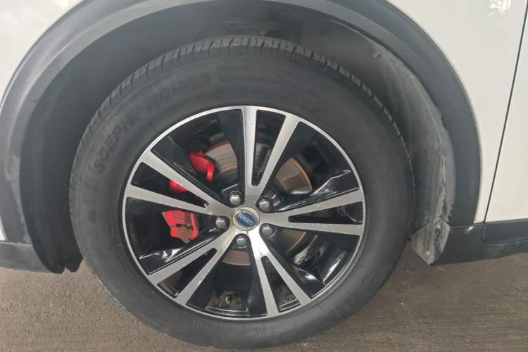 Used SWM X7 2020 2.0L Manual Champion Edition 7 Seats Left Front Wheel Hub