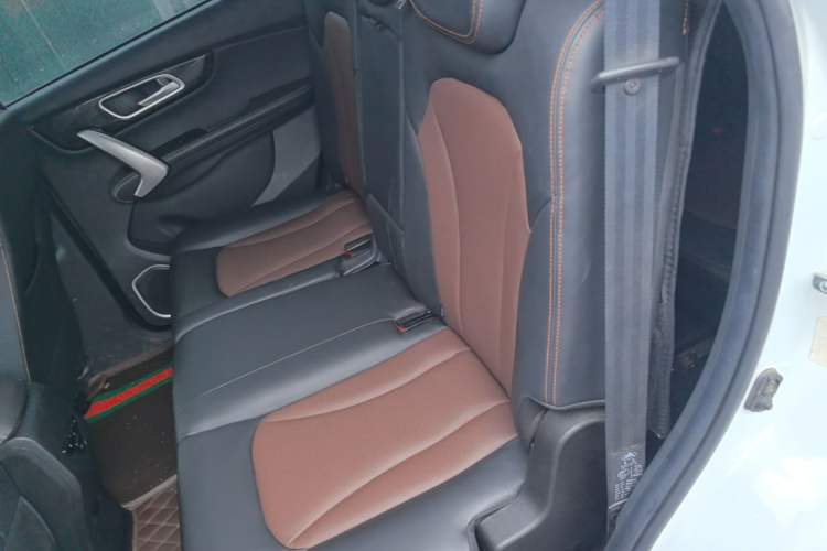Used SWM X7 2020 2.0L Manual Comfort Version 7 Seats Left Rear Seat