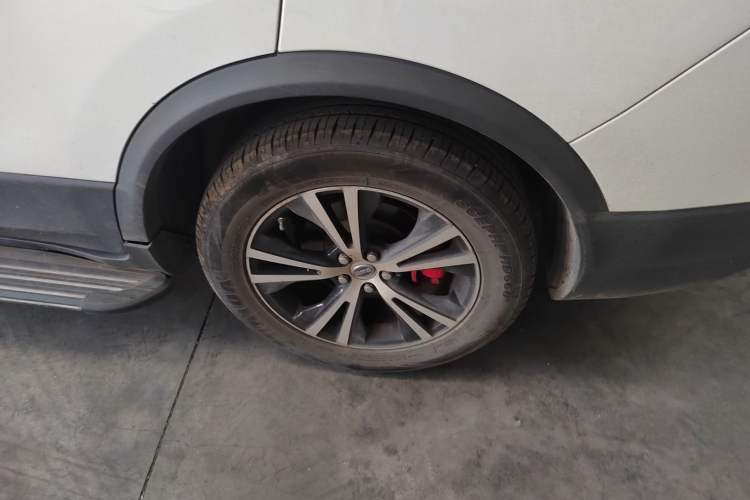 Used SWM X7 2020 2.0L Manual Comfort Version 7 Seats Left Rear Wheel Hub