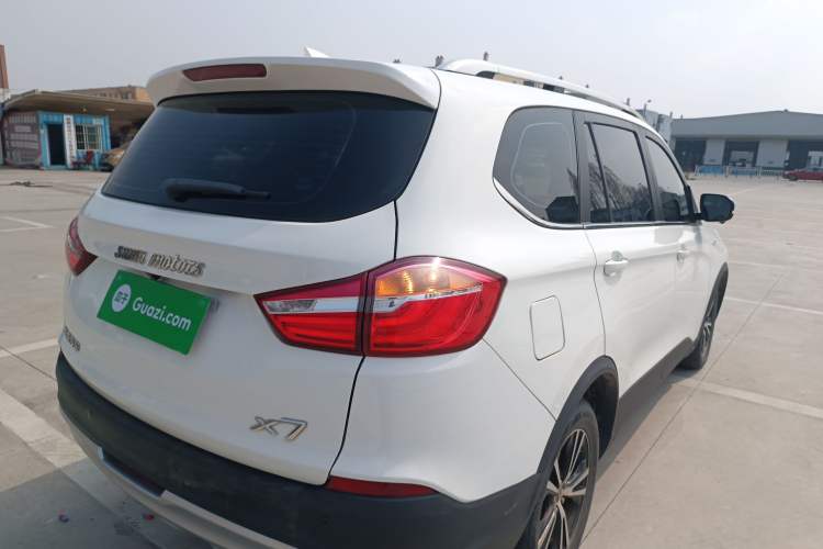 Used SWM X7 2020 2.0L Manual Elite Version 5 Seats Rear Right 45 Deg