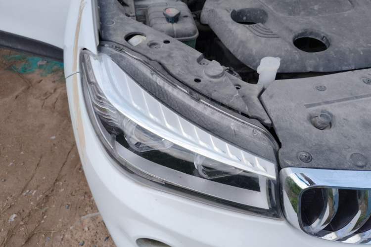 Used SWM X7 2020 2.0L Manual Comfort Version 7 Seats Right Front Headlight