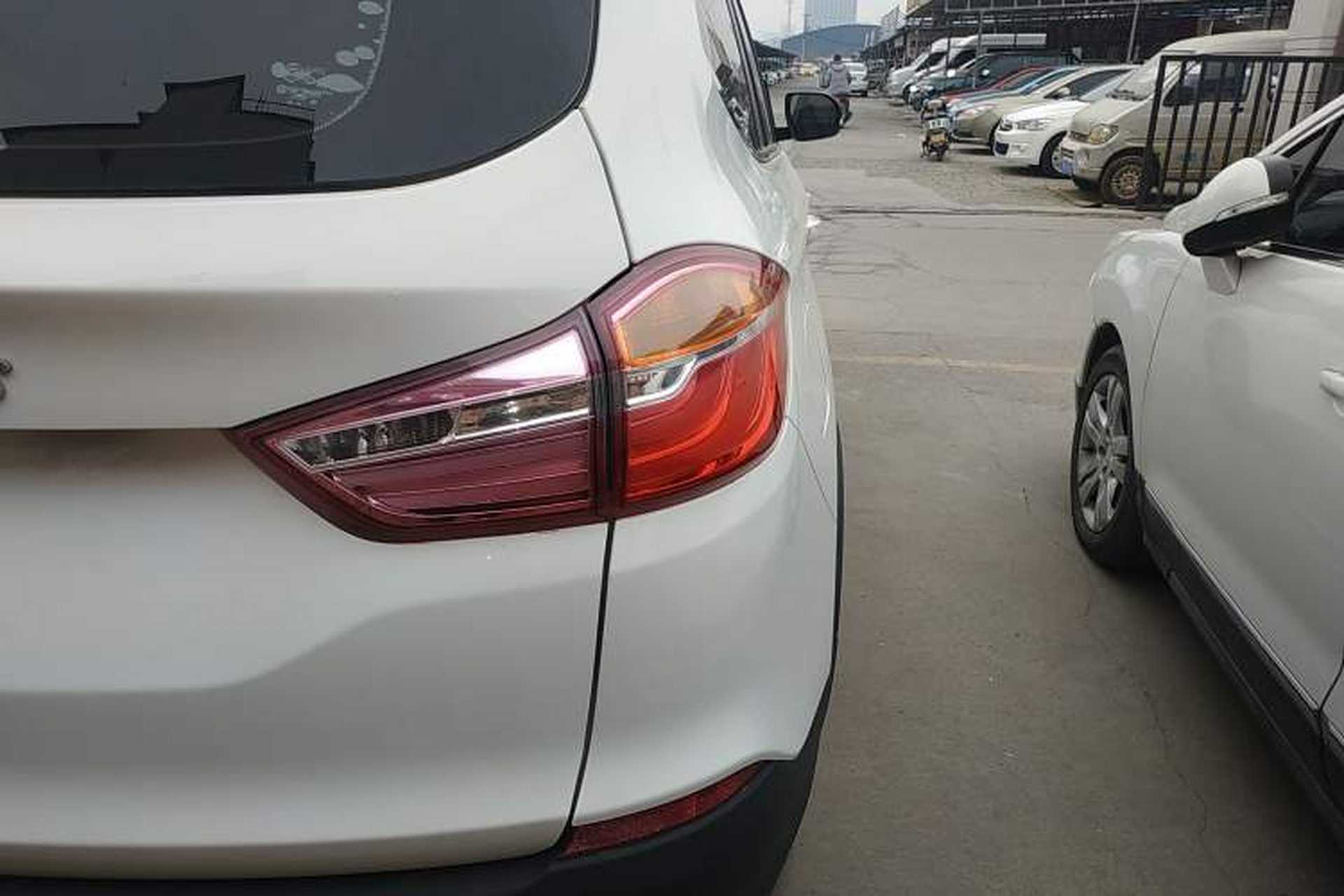 Used SWM X7 2020 2.0L Manual Champion Edition 7 Seats Right Rear Taillight