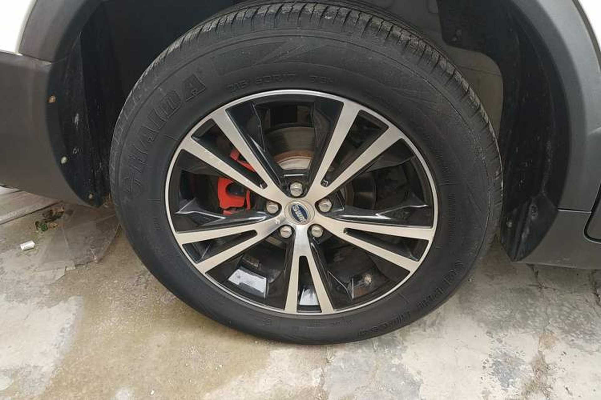 Used SWM X7 2020 2.0L Manual Champion Edition 7 Seats Right Rear Wheel Hub