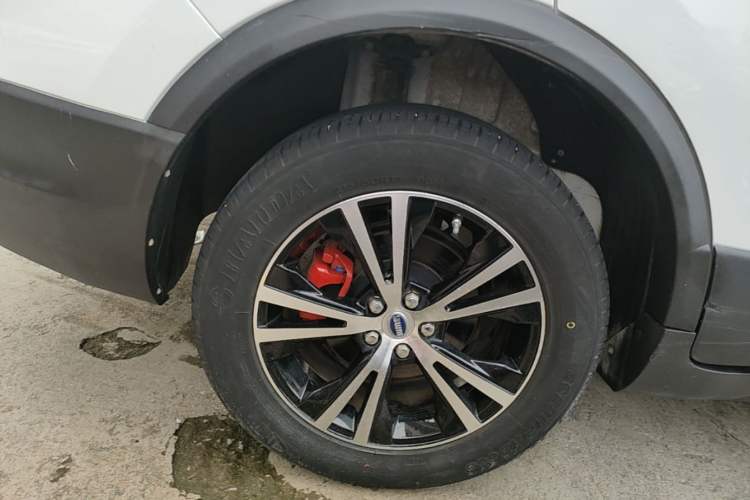 Used SWM X7 2020 2.0L Manual Elite Version 7 Seats Right Rear Wheel Hub