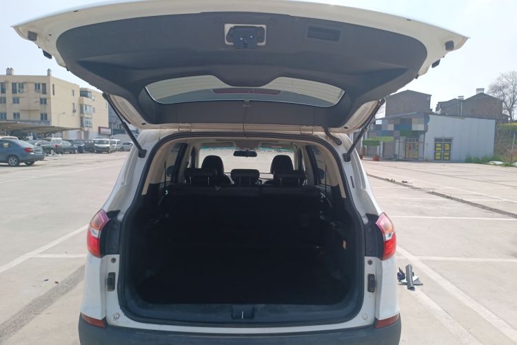 Used SWM X7 2020 2.0L Manual Elite Version 5 Seats Trunk