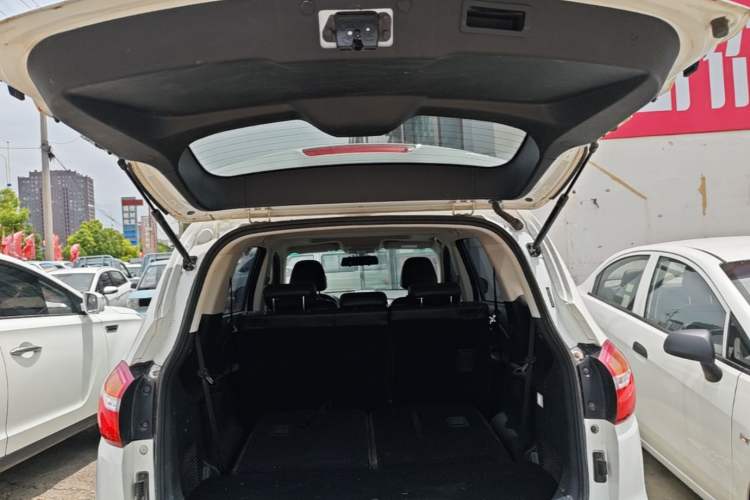 Used SWM X7 2020 2.0L Manual Comfort Version 7 Seats Trunk