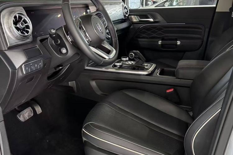 Used Tank 300 2023 Off-Road Edition 2.0T Conqueror Interior 3