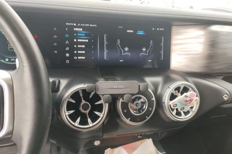 Used Tank 300 2021 Off-Road Edition 2.0T Conqueror Audio And AC Panel