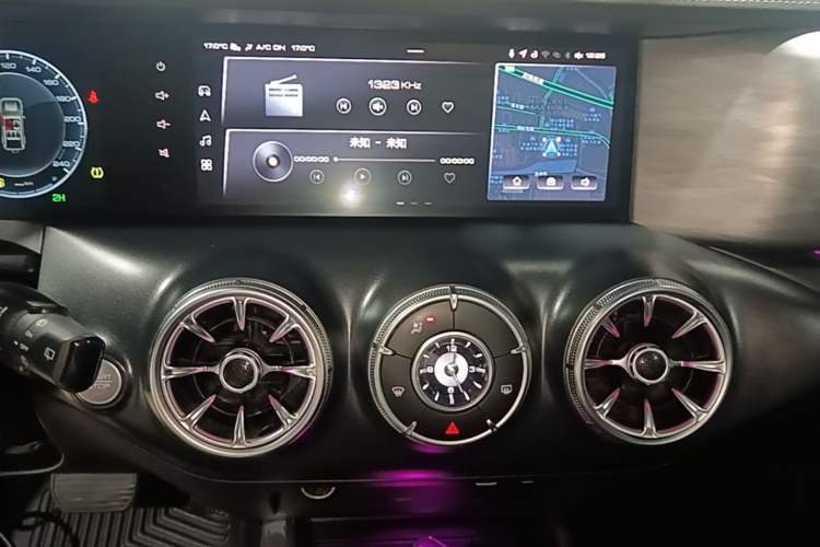 Used Tank 300 2021 Off-Road Edition 2.0T Conqueror Audio And AC Panel
