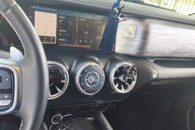 Used Tank 300 2021 Off-Road Edition 2.0T Conqueror Audio And AC Panel