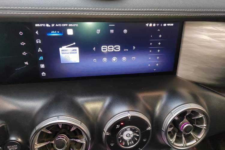 Used Tank 300 2021 Off-Road Edition 2.0T Challenger Audio And AC Panel