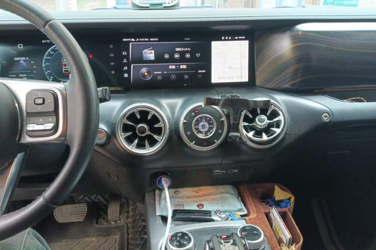 Used Tank 300 2021 Off-Road Edition 2.0T Conqueror Audio And AC Panel