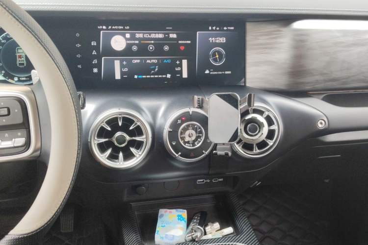 Used Tank 300 2021 Off-Road Edition 2.0T Conqueror Audio And AC Panel