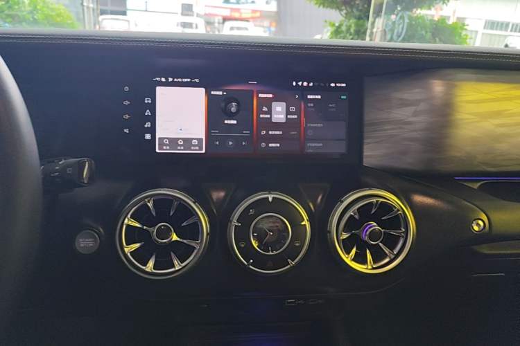 Used Tank 300 2021 Off-Road Edition 2.0T Conqueror Audio And AC Panel