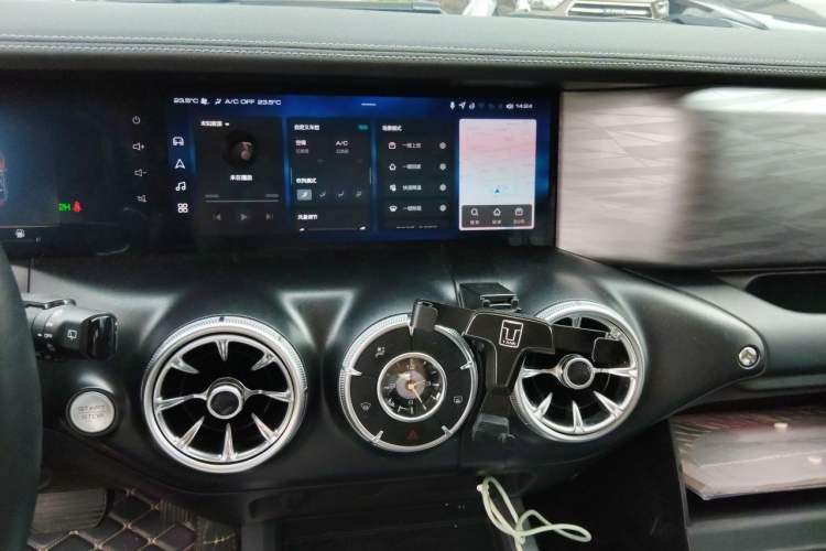 Used Tank 300 2021 Off-Road Edition 2.0T Conqueror Audio And AC Panel