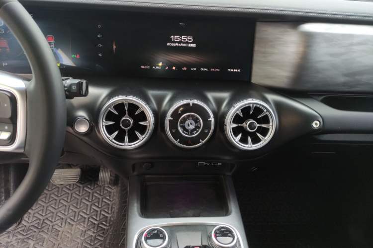 Used Tank 300 2021 Off-Road Edition 2.0T Conqueror Audio And AC Panel