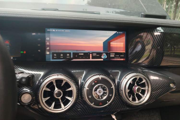 Used Tank 300 2021 Off-Road Edition 2.0T Conqueror Audio And AC Panel