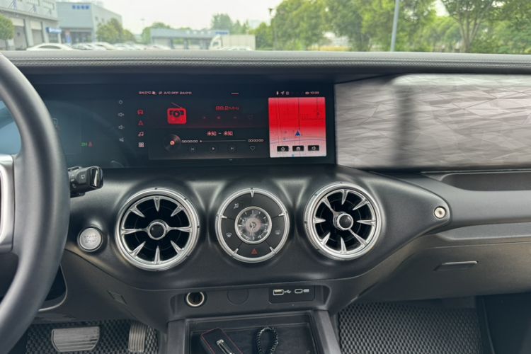 Used Tank 300 2021 Off-Road Edition 2.0T Challenger Audio And AC Panel