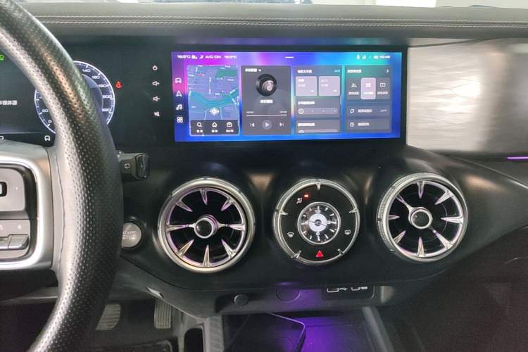Used Tank 300 2021 Off-Road Edition 2.0T Challenger Audio And AC Panel