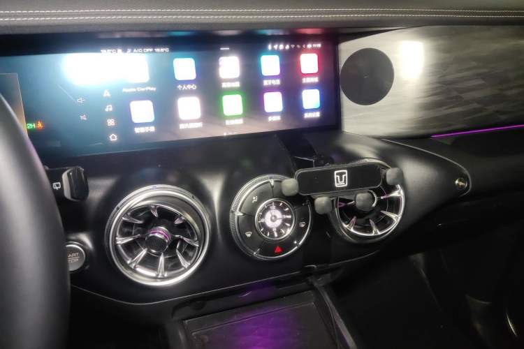 Used Tank 300 2021 Off-Road Edition 2.0T Conqueror Audio And AC Panel