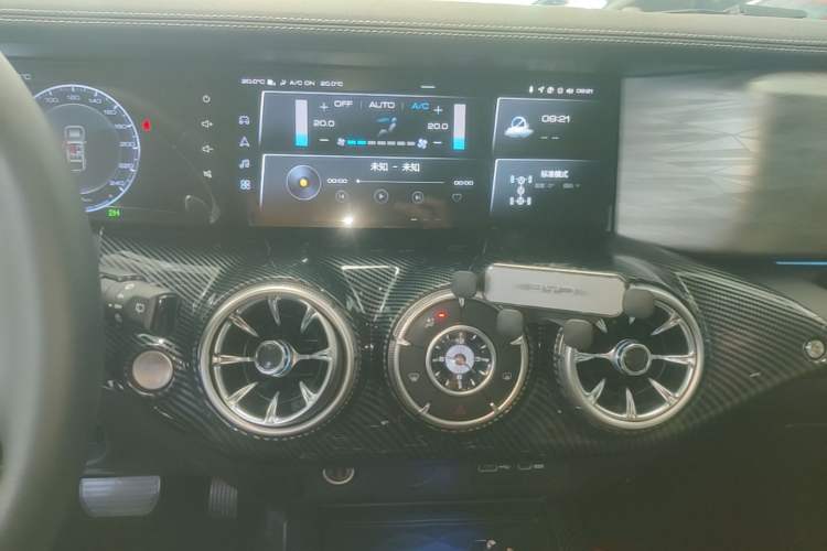 Used Tank 300 2021 Off-Road Edition 2.0T Conqueror Audio And AC Panel