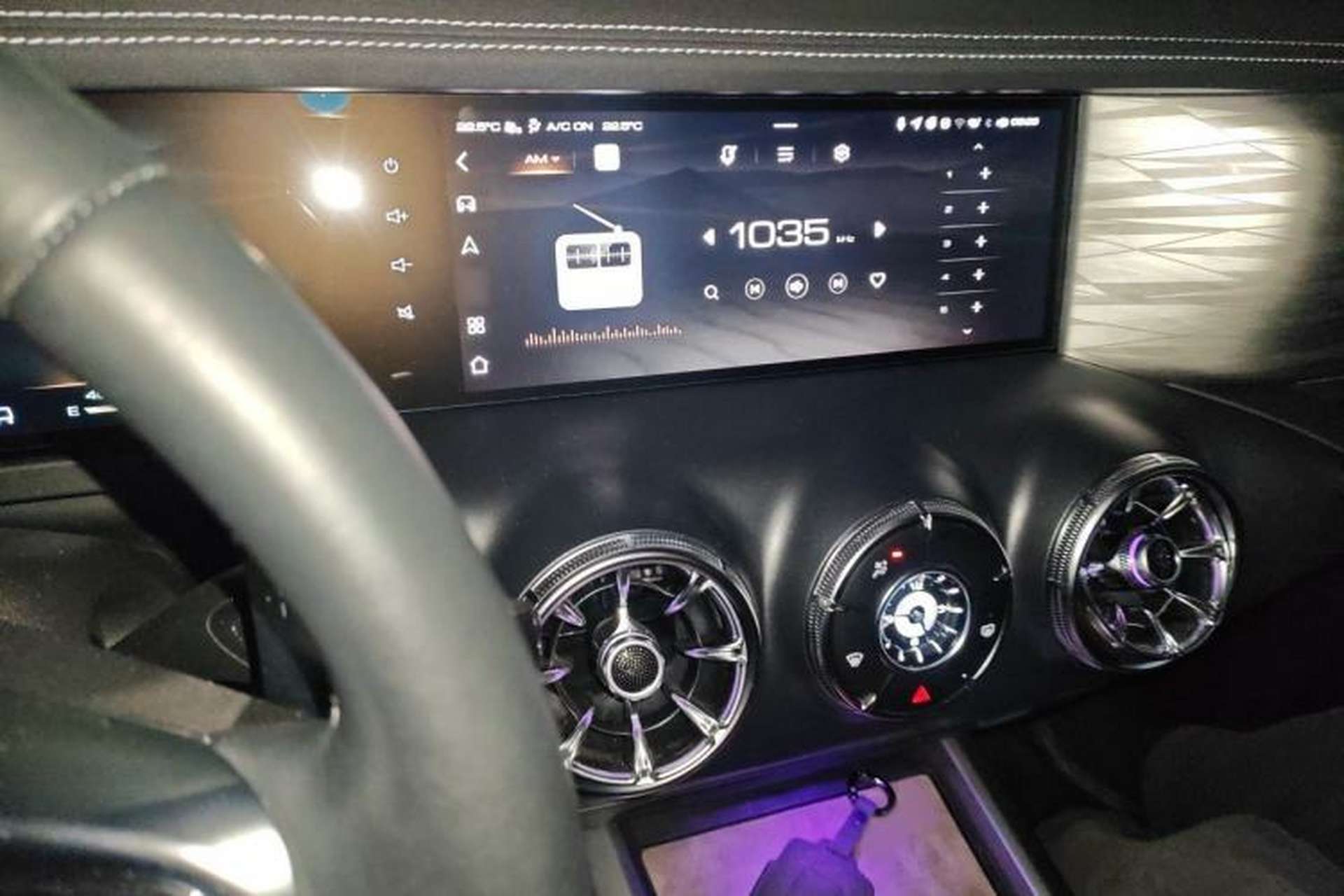 Used Tank 300 2021 Off-Road Edition 2.0T Conqueror Audio And AC Panel