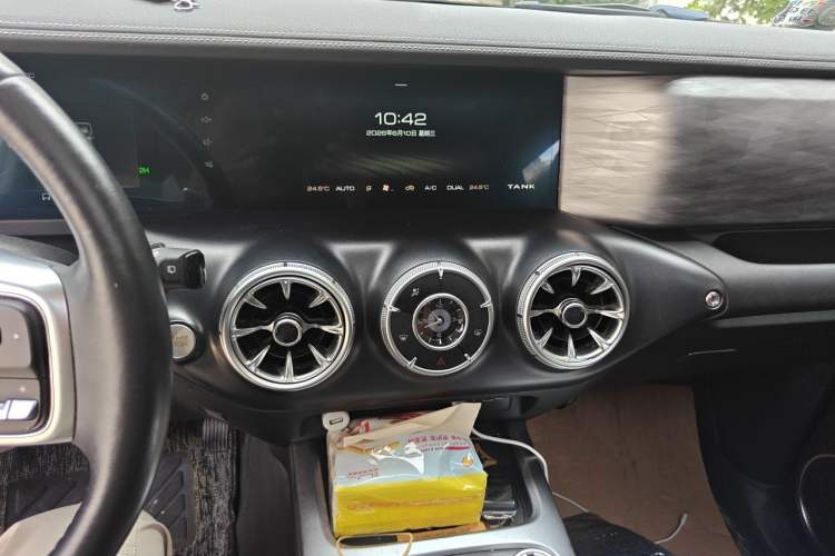 Used Tank 300 2021 Off-Road Edition 2.0T Conqueror Audio And AC Panel