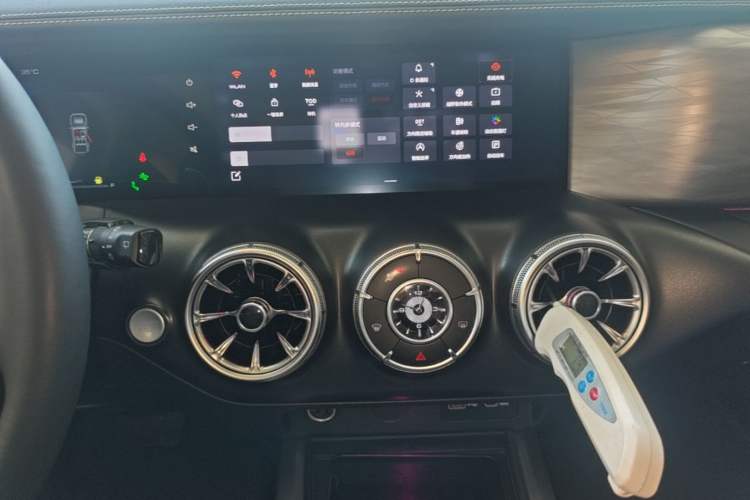 Used Tank 300 2021 City Edition 2.0T—Truly Stylish Audio And AC Panel