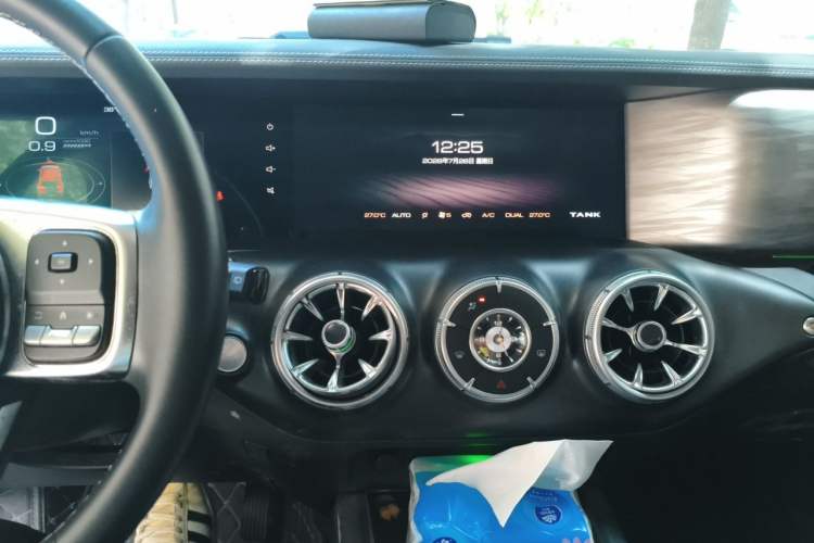 Used Tank 300 2021 Off-Road Edition 2.0T Challenger Audio And AC Panel