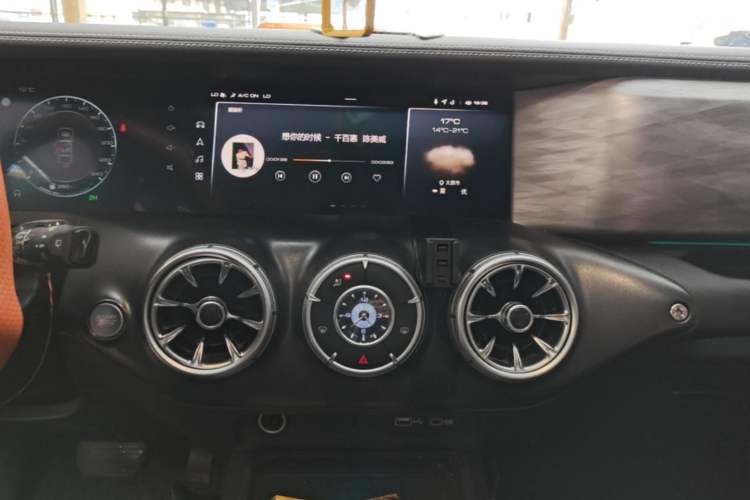 Used Tank 300 2021 Off-Road Edition 2.0T Challenger Audio And AC Panel