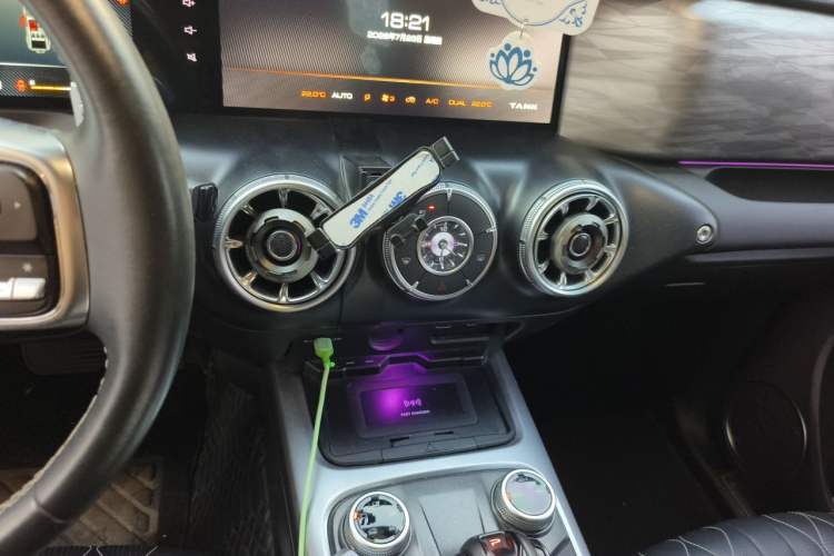 Used Tank 300 2021 Off-Road Edition 2.0T Challenger Audio And AC Panel