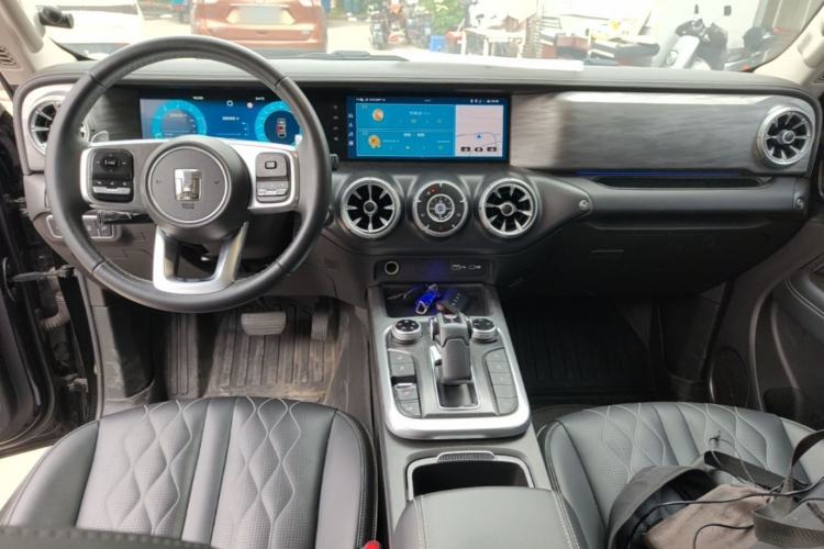 Used Tank 300 2021 Off-Road Edition 2.0T Challenger Center Console