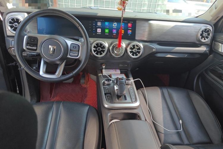 Used Tank 300 2021 City Edition 2.0T—Truly Stylish Center Console