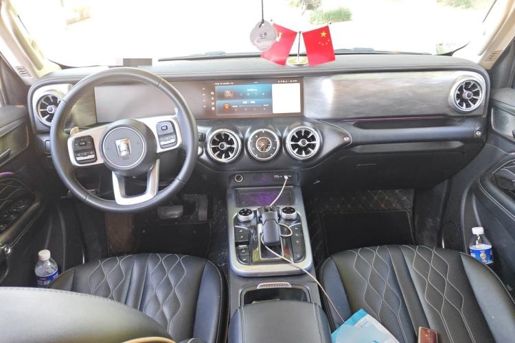 Used Tank 300 2021 Off-Road Edition 2.0T Challenger Center Console