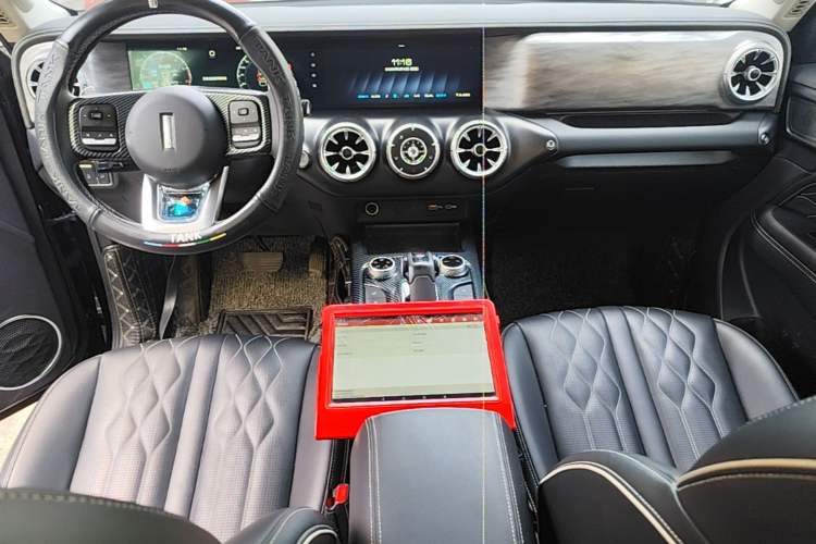 Used Tank 300 2021 Off-Road Edition 2.0T Challenger Center Console