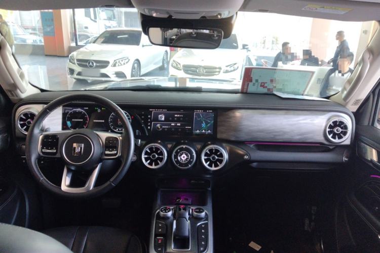 Used Tank 300 2021 City Edition 2.0T—Truly Stylish Center Console
