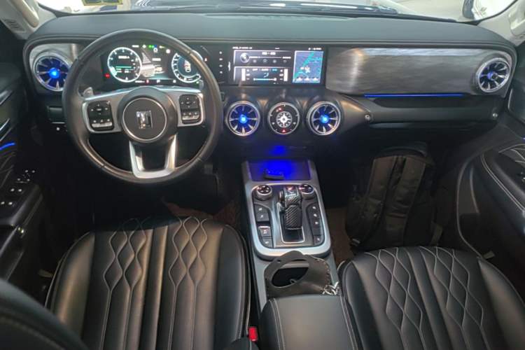 Used Tank 300 2021 Off-Road Edition 2.0T Challenger Center Console