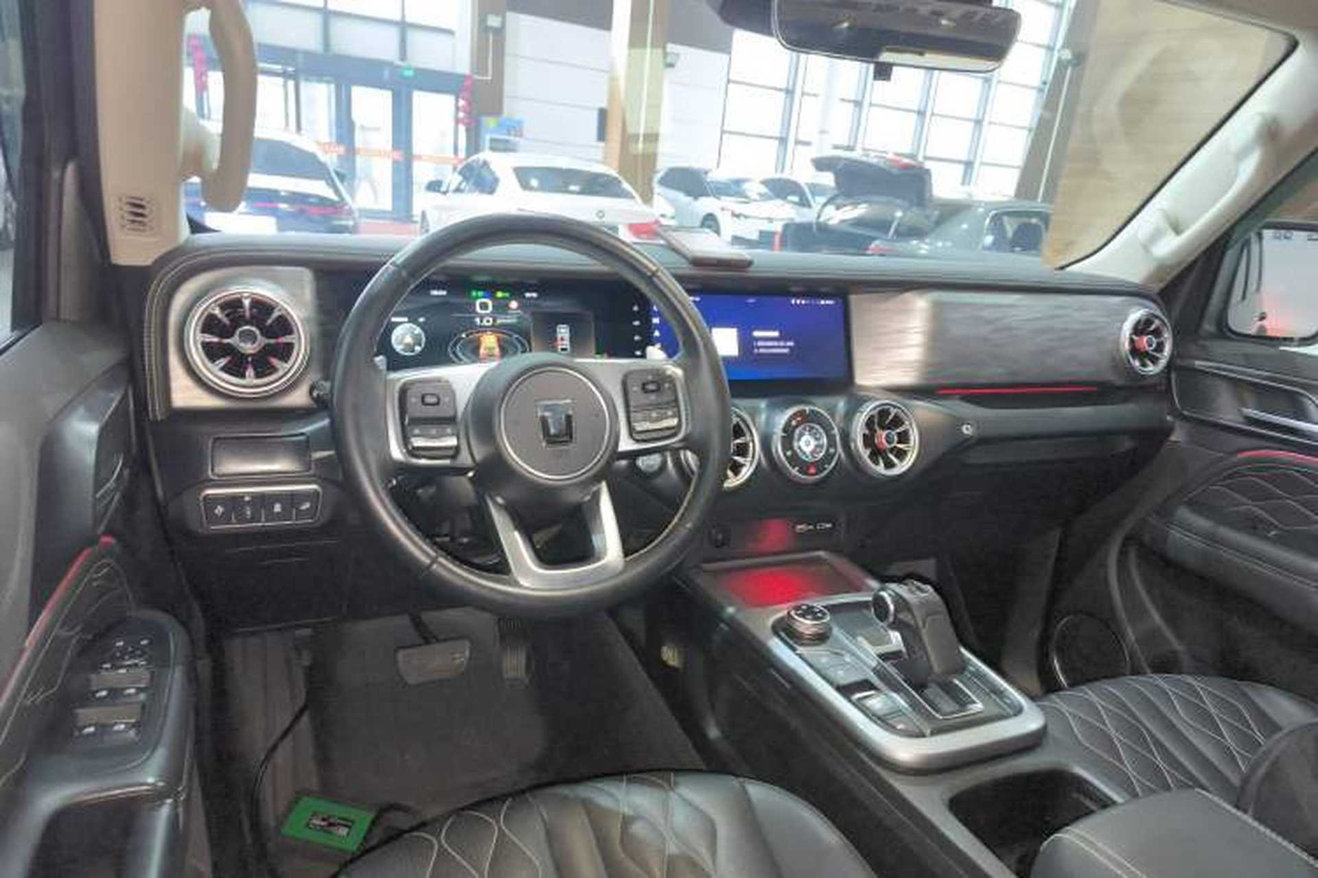 Used Tank 300 2021 Off-Road Edition 2.0T Challenger Center Console