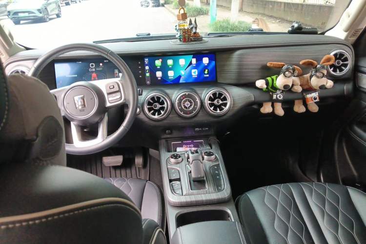 Used Tank 300 2021 Off-Road Edition 2.0T Challenger Center Console