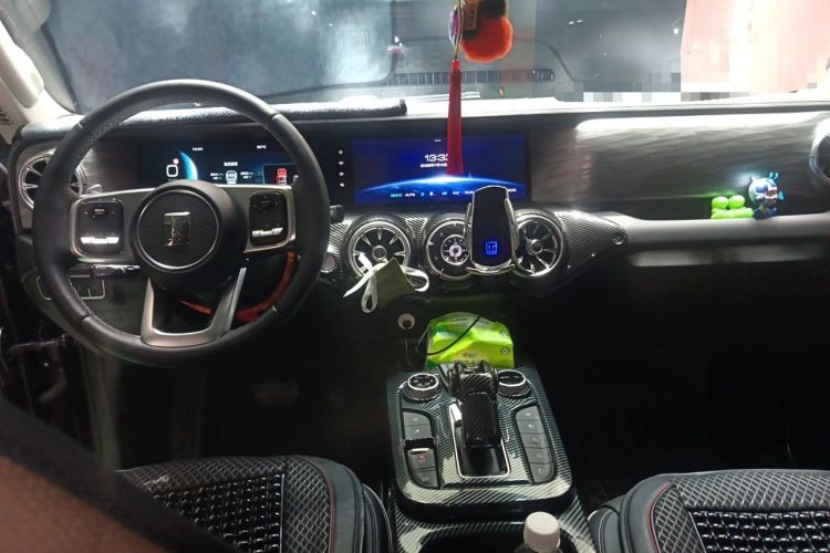 Used Tank 300 2021 City Edition 2.0T—Truly Stylish Center Console