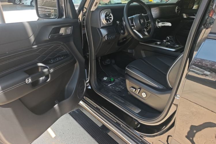 Used Tank 300 2021 City Edition 2.0T—Truly Stylish Driver Seat