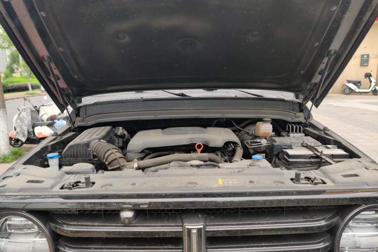 Used Tank 300 2021 Off-Road Edition 2.0T Challenger Engine Bay