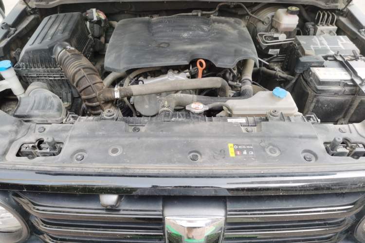 Used Tank 300 2021 Off-Road Edition 2.0T Challenger Engine Bay
