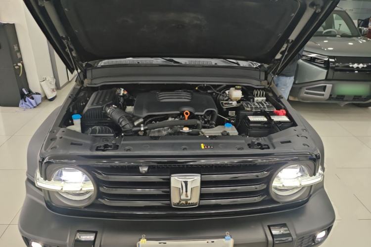 Used Tank 300 2021 Off-Road Edition 2.0T Challenger Engine Bay