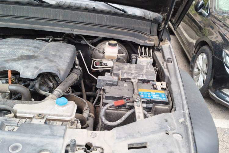 Used Tank 300 2021 Off-Road Edition 2.0T Conqueror Engine Bay Left