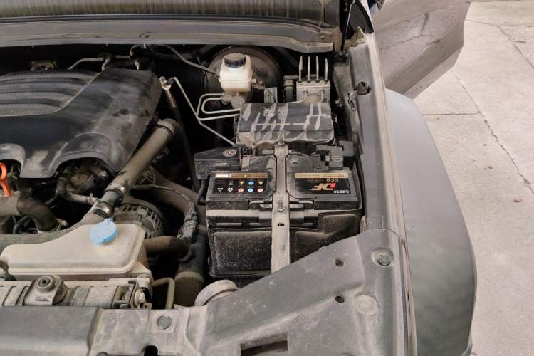 Used Tank 300 2021 Off-Road Edition 2.0T Challenger Engine Bay Left